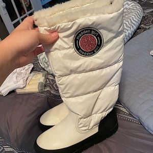 Madden girl white boots size 9